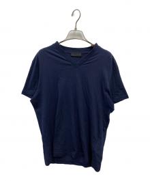 PRADA（プラダ）の古着「VネックTシャツ」｜ネイビー
