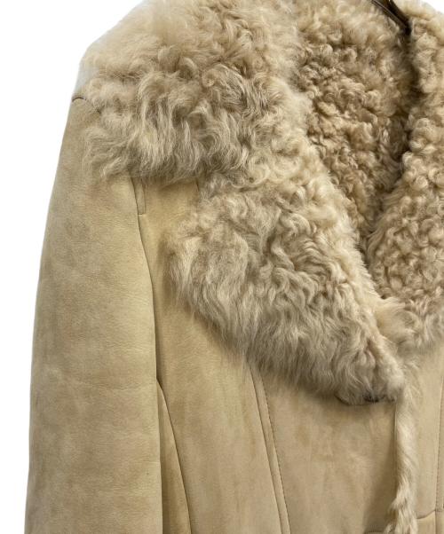 Max Mara WEEK END LINE（マックスマーラ ウイークエンドライン）Max Mara WEEK END LINE (マックスマーラ ウイークエンドライン) ムートンコート ベージュ サイズ:46の古着・服飾アイテム