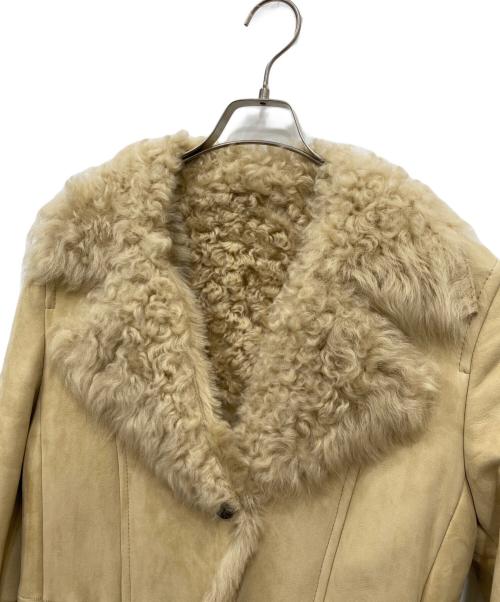 Max Mara WEEK END LINE（マックスマーラ ウイークエンドライン）Max Mara WEEK END LINE (マックスマーラ ウイークエンドライン) ムートンコート ベージュ サイズ:46の古着・服飾アイテム