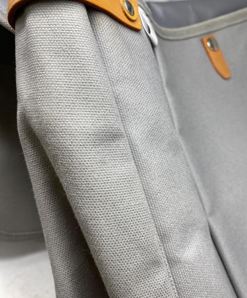 PORTER（ポーター）PORTER (ポーター) B印YOSHIDA (ビージルシヨシダ) 別注 “MADISON”メールバッグ グレーの古着・服飾アイテム