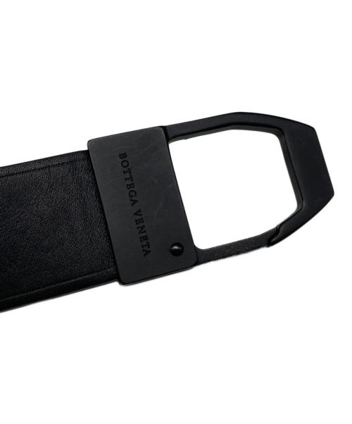 BOTTEGA VENETA（ボッテガベネタ）BOTTEGA VENETA (ボッテガベネタ) レザーパンチングバッグタグ ブラックの古着・服飾アイテム
