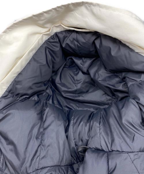 CANADA GOOSE（カナダグース）CANADA GOOSE (カナダグース) CHILLIWACK BOMBER FUSION FIT ホワイト サイズ:XSの古着・服飾アイテム