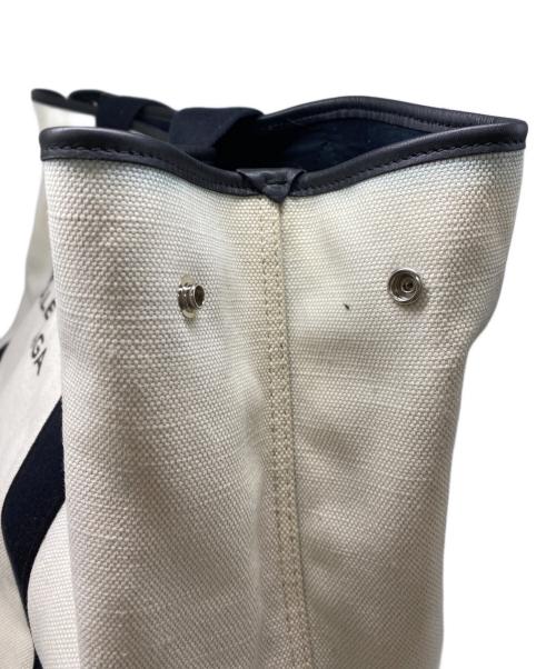 BALENCIAGA（バレンシアガ）BALENCIAGA (バレンシアガ) CABAS カバ キャンバストートバッグ ホワイトの古着・服飾アイテム