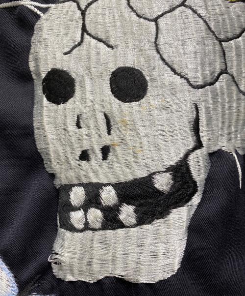 JohnUNDERCOVER（ジョンアンダーカバー）JohnUNDERCOVER (ジョンアンダーカバー) STUDIOUS (ステュディオス) 別注スカル刺繍ジャケット ブラック サイズ:SIZE 2の古着・服飾アイテム