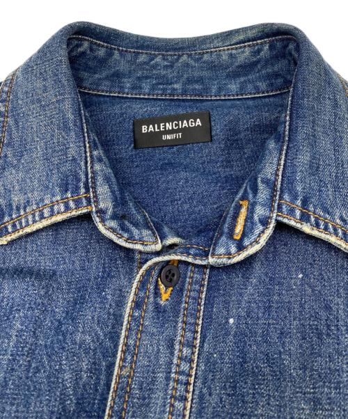 BALENCIAGA（バレンシアガ）BALENCIAGA (バレンシアガ) 21SS クラッシュ加工オーバーサイズデニム長袖シャツ インディゴ サイズ:XSの古着・服飾アイテム