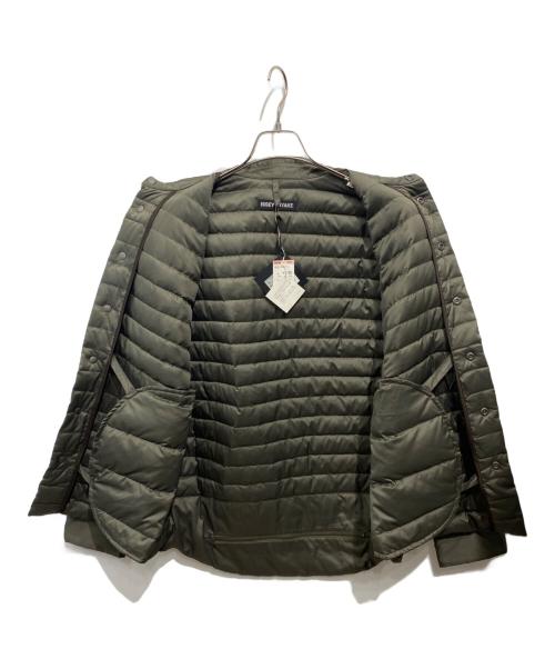 ISSEY MIYAKE（イッセイミヤケ）ISSEY MIYAKE (イッセイミヤケ) 09AW ダウンジャケット グリーン サイズ:2の古着・服飾アイテム