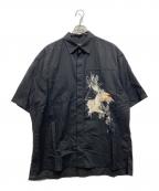 s'yteサイト）の古着「COTTON BAT-ANGEL PIGMENT PRINT SHIRT」｜ブラック