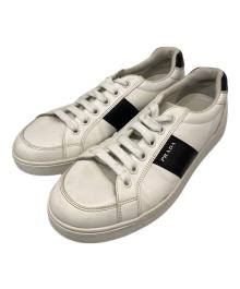 PRADA（プラダ）の古着「スニーカー」｜ホワイト×ブラック