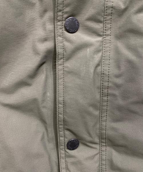 THE NORTH FACE（ザ ノース フェイス）THE NORTH FACE (ザ ノース フェイス) マウンテンダウンジャケット ブラック×グリーン サイズ:Mの古着・服飾アイテム