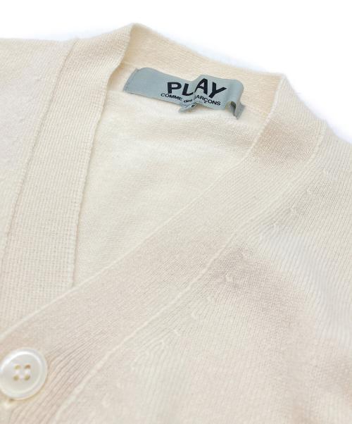 PLAY COMME des GARCONS（プレイコムデギャルソン）PLAY COMME des GARCONS (プレイ コムデギャルソン) カシミヤハートワッペンカーディガン ベージュ サイズ:Lの古着・服飾アイテム