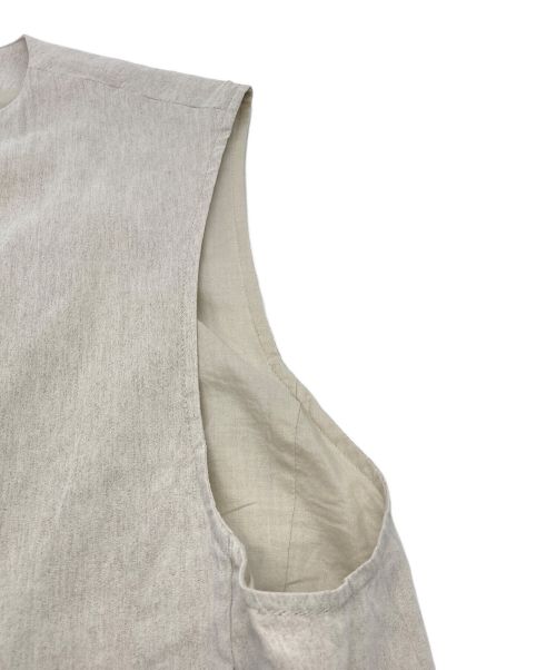 23区（ニジュウサンク）23区 (ニジュウサンク) リネンヴィスコースストレッチロング ジレ ベージュ サイズ:38の古着・服飾アイテム