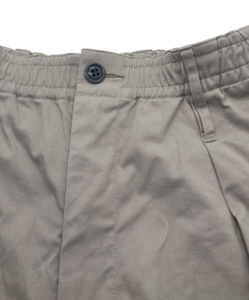 N.HOOLYWOOD（エヌ ハリウッド）N.HOOLYWOOD (エヌ ハリウッド) Invincible (インビンシブル) タックハーフパンツ グレー サイズ:SIZE38の古着・服飾アイテム