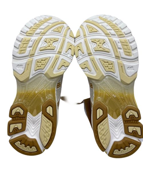 asics（アシックス）asics (アシックス) THE MUSEUM VISITOR (ザミュージアムビジター) GEL-KAYANO 14 × THE MUSEUM VISITOR イエロー サイズ:26.5 未使用品の古着・服飾アイテム