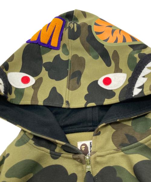 A BATHING APE（ア ベイシング エイプ）A BATHING APE (ア ベイシング エイプ) 1ST CAMO WINDSTOPPER SHARK HOODIE オリーブ サイズ:Lの古着・服飾アイテム