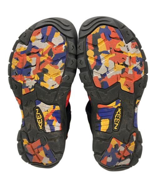 KEEN（キーン）KEEN (キーン) NEWPORT RETRO ブラック×レッド サイズ:US9　27cmの古着・服飾アイテム