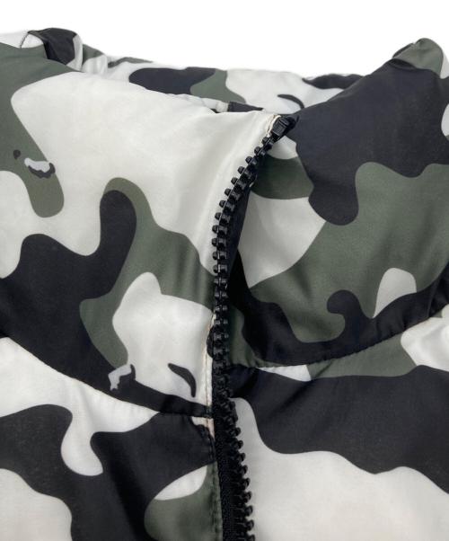 TIGHTBOOTH PRODUCTION（タイトブースプロダクション）TIGHTBOOTH PRODUCTION (タイトブースプロダクション) URBAN CAMO DOWN JKT/アーバンカモ ダウン ジャケット ホワイト×カーキ サイズ:Lの古着・服飾アイテム