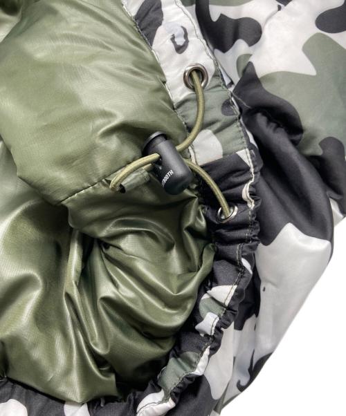 TIGHTBOOTH PRODUCTION（タイトブースプロダクション）TIGHTBOOTH PRODUCTION (タイトブースプロダクション) URBAN CAMO DOWN JKT/アーバンカモ ダウン ジャケット ホワイト×カーキ サイズ:Lの古着・服飾アイテム