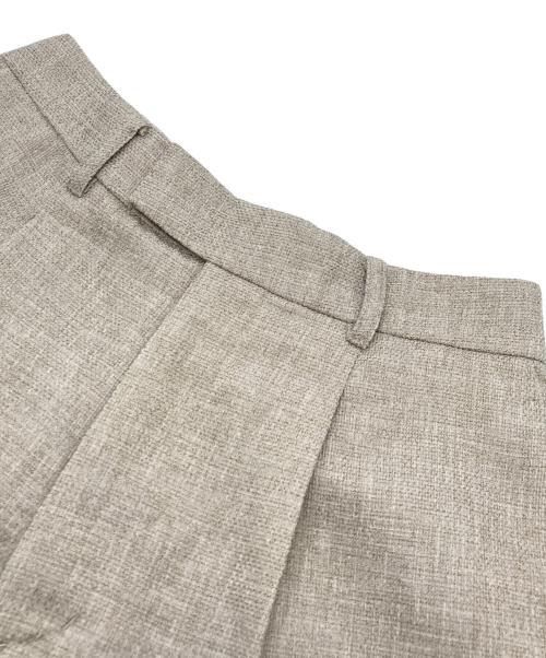 ARPEGE STORY（アルページュストーリー）ARPEGE STORY (アルページュストーリー) ハーフパンツ アイボリーの古着・服飾アイテム