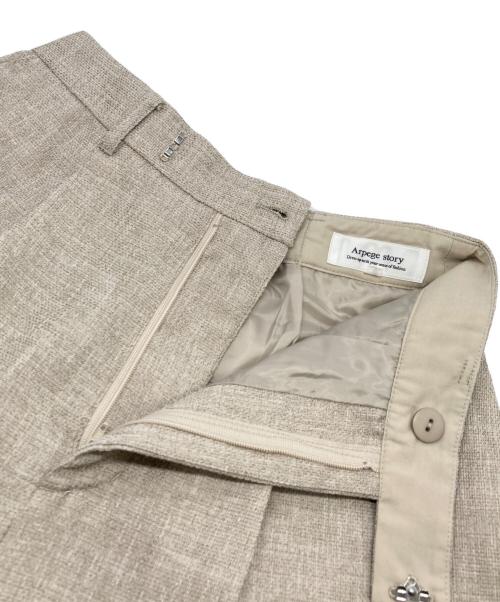 ARPEGE STORY（アルページュストーリー）ARPEGE STORY (アルページュストーリー) ハーフパンツ アイボリーの古着・服飾アイテム