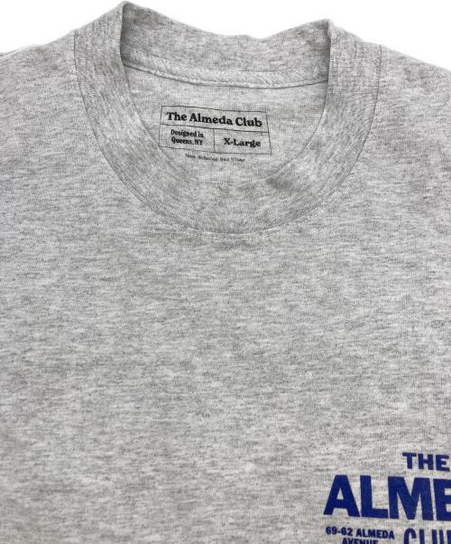 The Almeda Club（ザアラメダクラブ）The Almeda Club (ザアラメダクラブ) Tシャツ グレー サイズ:XLの古着・服飾アイテム