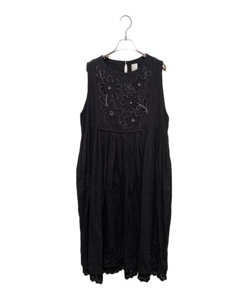 TSUHARU by samansa Mos2（ツハル バイ サマンサモスモス）TSUHARU by samansa Mos2 (ツハル バイ サマンサモスモス) 刺繍ノースリーブワンピース ブラック サイズ:FREEの古着・服飾アイテム