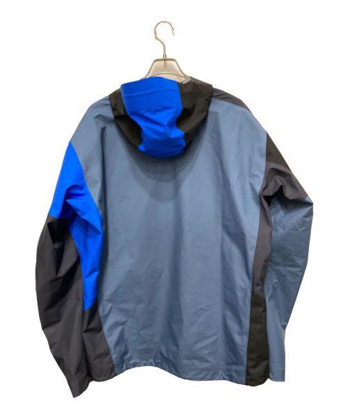 ARC'TERYX（アークテリクス）ARC'TERYX (アークテリクス) BEAMS (ビームス) BETA JACKET  ブルー×ブラック（BORO） サイズ:XL/TGの古着・服飾アイテム