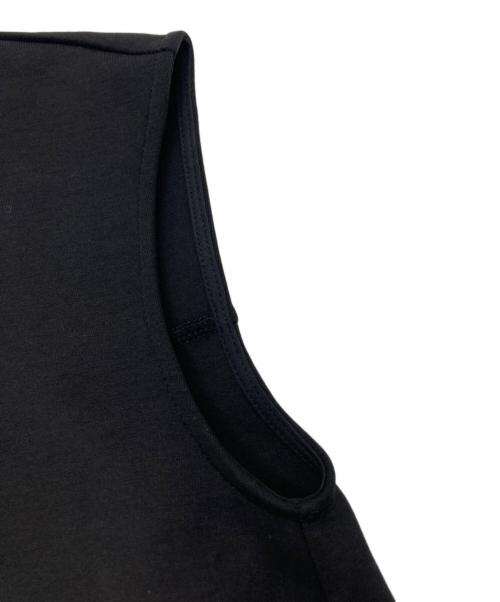 maison dolce（メゾン ド ドルチェ）maison dolce (メゾン ド ドルチェ) ノースリーブカットソー ブラック サイズ:FREEの古着・服飾アイテム