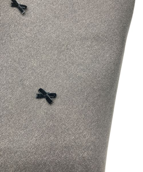 Heve（ヘイヴ）Heve (ヘイヴ) ベロアリボンスカート チャコールグレー サイズ:36 未使用品の古着・服飾アイテム