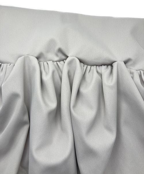 Whim Gazette（ウィムガゼット）Whim Gazette (ウィムガゼット) ダブルサテンボリュームスカート グレー サイズ:FREEの古着・服飾アイテム