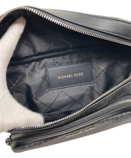 MICHAEL KORS（マイケル・コース）MICHAEL KORS (マイケルコース) クーパー シグネチャー ユーティリティ ベルト バッグ ブラック サイズ:なしの古着・服飾アイテム