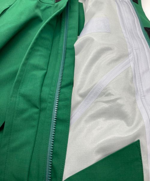 WILD THINGS（ワイルドシングス）WILD THINGS (ワイルドシングス) Adam et Rope (アダム エ ロペ) 別注TOOLSTRRAP DENALI JACKET /  3レイヤー マウンテンパーカー  グリーン サイズ:Ｓの古着・服飾アイテム