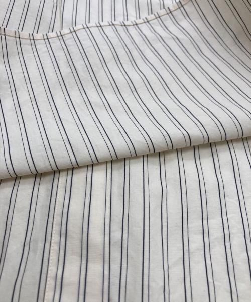 23区 MY STANDARD（ニジュウサンク）23区 MY STANDARD (ニジュウサンク) CANCLINI バンドカラー シャツ ベージュ サイズ:46の古着・服飾アイテム