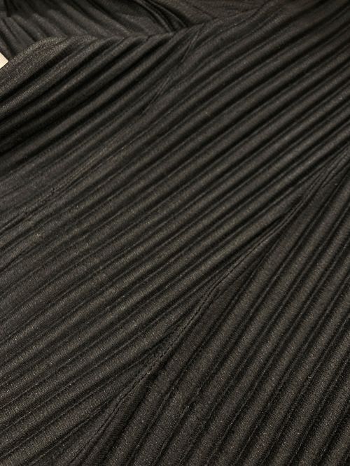 HOMME PLISSE ISSEY MIYAKE（オム プリッセ イッセイ ミヤケ）HOMME PLISSE ISSEY MIYAKE (オムプリッセ イッセイ ミヤケ) ノーカラープリーツジャケット ブラック サイズ:3の古着・服飾アイテム