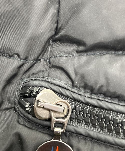 MONCLER（モンクレール）MONCLER (モンクレール) EPINEダウンジャケット ブラックの古着・服飾アイテム