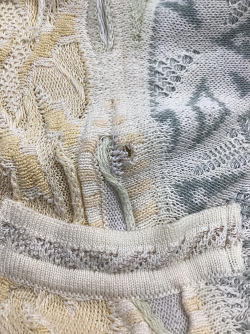 Coogi（クージー）Coogi (クージー) 3Dニットカーディガン アイボリー サイズ:SSの古着・服飾アイテム