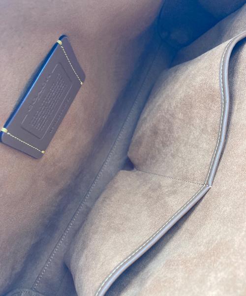 COACH（コーチ）COACH (コーチ) ブルックキャリーオールトートバッグ ベージュの古着・服飾アイテム