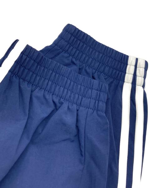adidas（アディダス）adidas (アディダス) ウーブントラックパンツ ネイビー サイズ:なしの古着・服飾アイテム