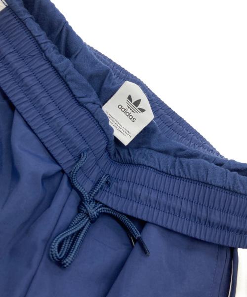 adidas（アディダス）adidas (アディダス) ウーブントラックパンツ ネイビー サイズ:なしの古着・服飾アイテム