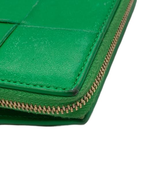 BOTTEGA VENETA（ボッテガベネタ）BOTTEGA VENETA (ボッテガベネタ) マキシイントレチャート / 2つ折り財布 グリーンの古着・服飾アイテム