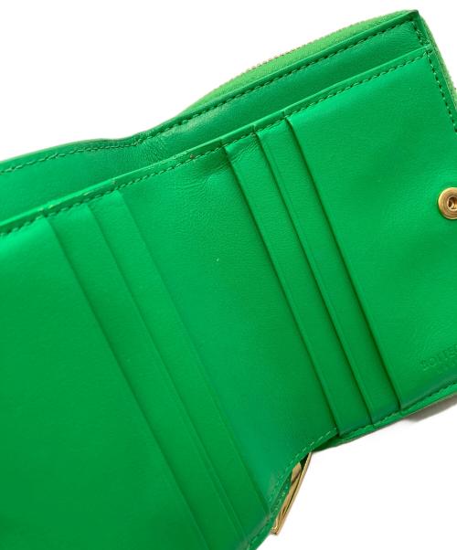 BOTTEGA VENETA（ボッテガベネタ）BOTTEGA VENETA (ボッテガベネタ) マキシイントレチャート / 2つ折り財布 グリーンの古着・服飾アイテム