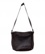 BOTTEGA VENETAボッテガベネタ）の古着「イントレチャートショルダーバッグ」｜ブラウン