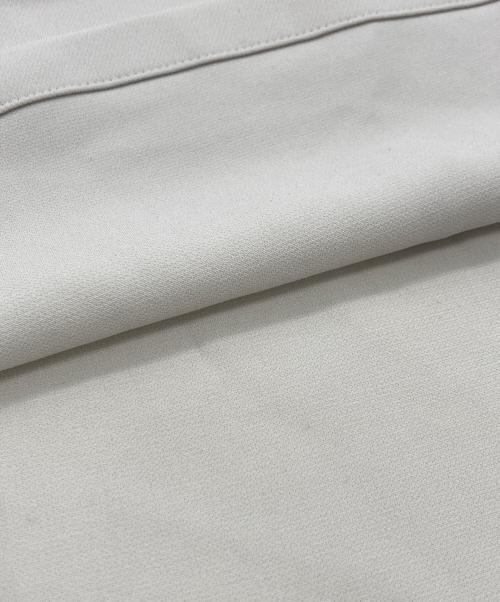 SOEJU（ソージュ）SOEJU (ソージュ) 肩タックブラウス ベージュ サイズ:Ｓの古着・服飾アイテム