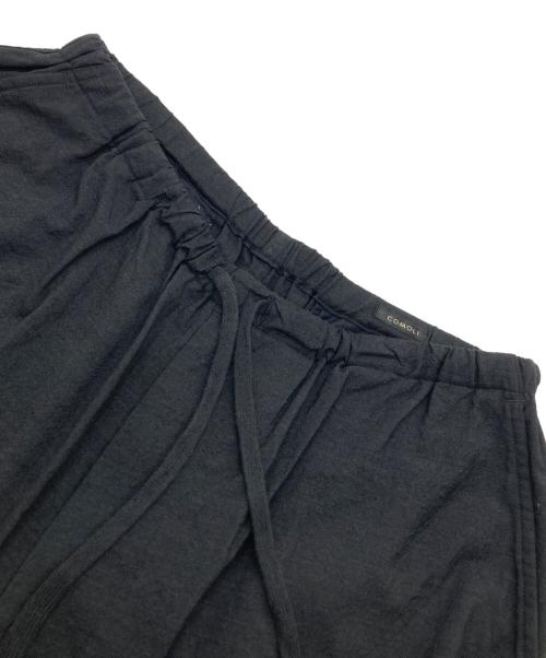 COMOLI（コモリ）COMOLI (コモリ) ウール ニータックパンツ ブラック サイズ:2の古着・服飾アイテム