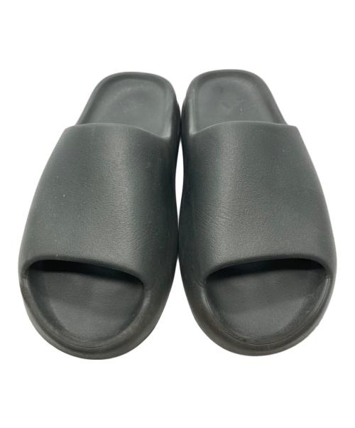 adidas（アディダス）adidas (アディダス) YEEZY Slide サンダル Dark Onyx サイズ:30.5ｃｍ/US12の古着・服飾アイテム