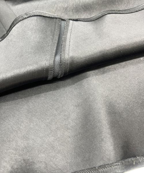 CINOH（チノ）CINOH (チノ) BLACK FORMAL BONDING ACETATE SATIN MARMAID SKIRT ブラック サイズ:38の古着・服飾アイテム