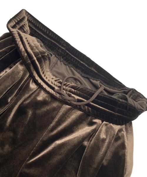 vermeerist beams（フェルメリストビームス）vermeerist beams (フェルメリストビームス) ベロアフリルパンツ ブラウン サイズ:FREEの古着・服飾アイテム