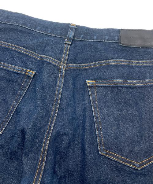 JOHN LAWRENCE SULLIVAN（ジョン ローレンス サリバン）JOHN LAWRENCE SULLIVAN (ジョン ローレンス サリバン) テーパードリジットデニムパンツ インディゴ サイズ:44の古着・服飾アイテム