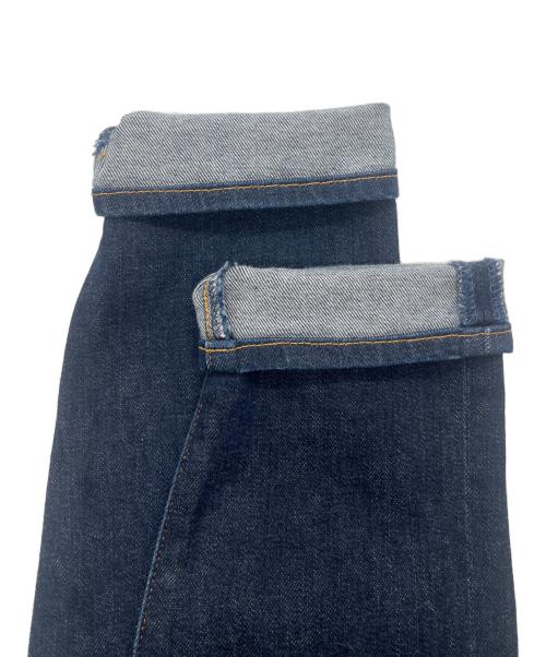 JOHN LAWRENCE SULLIVAN（ジョン ローレンス サリバン）JOHN LAWRENCE SULLIVAN (ジョン ローレンス サリバン) テーパードリジットデニムパンツ インディゴ サイズ:44の古着・服飾アイテム