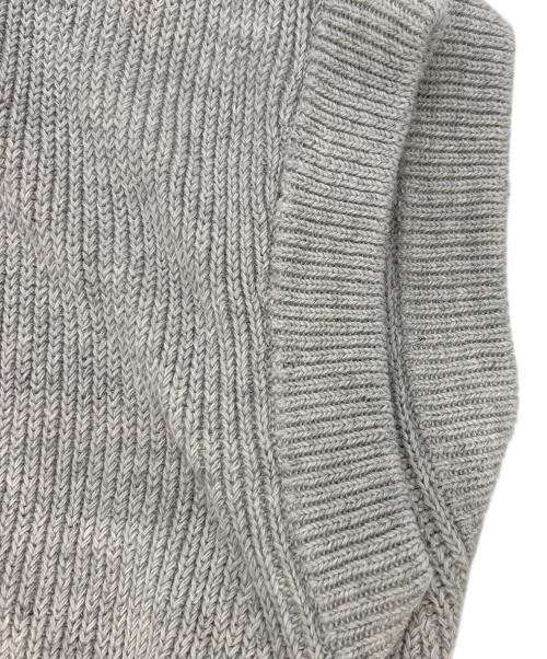 emmi atelier（エミアトリエ）emmi atelier (エミアトリエ) ニット×ボリュームスカートセットアップ グレー×ベージュの古着・服飾アイテム