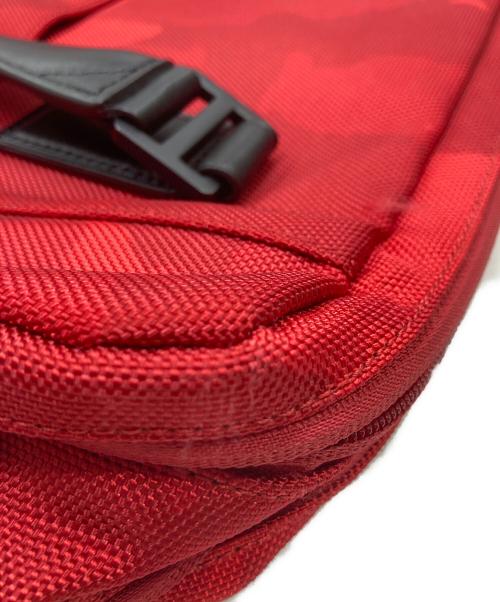 TUMI（トゥミ）TUMI (トゥミ) RUSSELL WESTBROOK (ラッセル・ウェストブルック) 2WAYブリーフケース レッドの古着・服飾アイテム